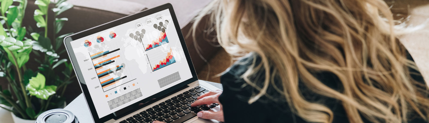 May 2 Blog Image Financial advisor looking to new finance tech
